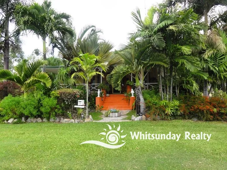 Solid Brick Family Home 100 mtrs to Beach