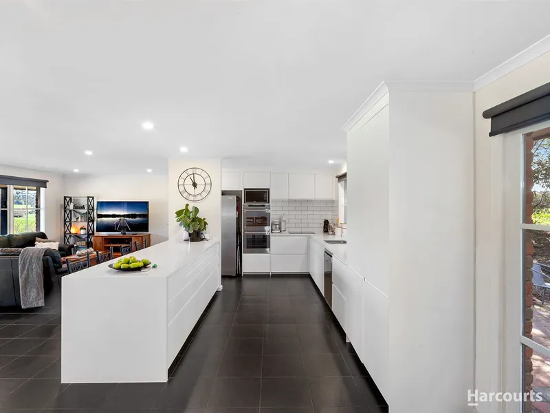Hillside Views only a 7-minute drive from Warragul CBD