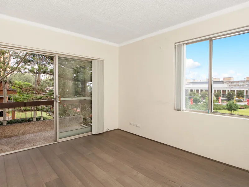 LOCATION & QUALITY IN ONE! GREAT VALUE!