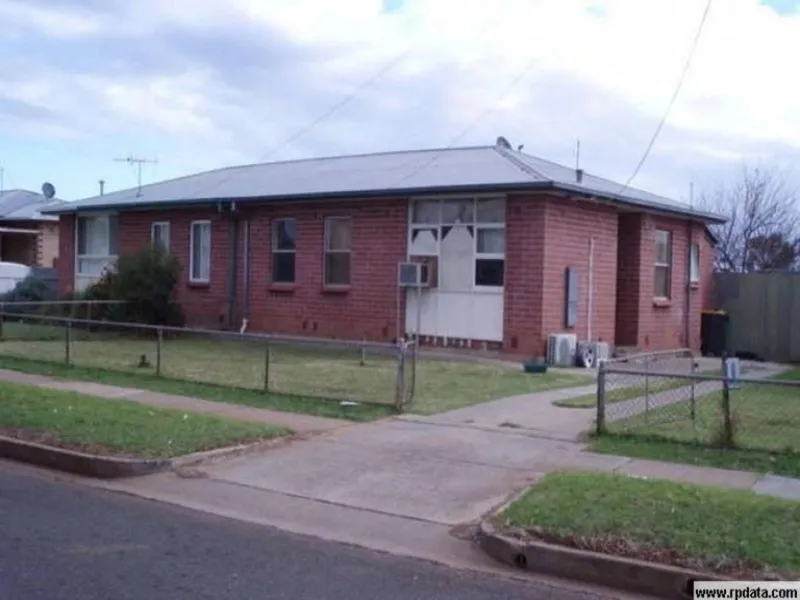 3 Bedroom home -- Semi  LEASED