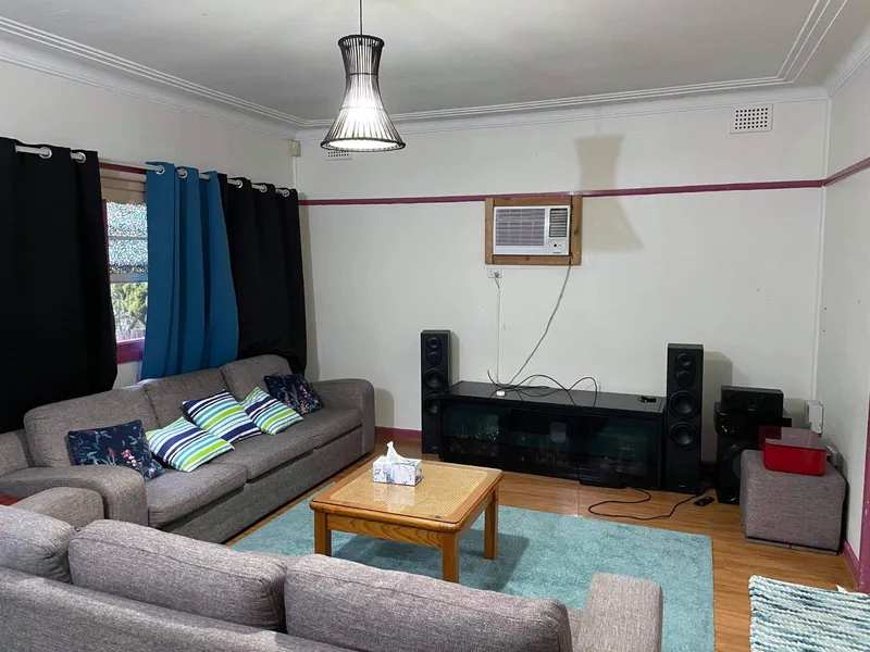 House plus  self contained Studio 