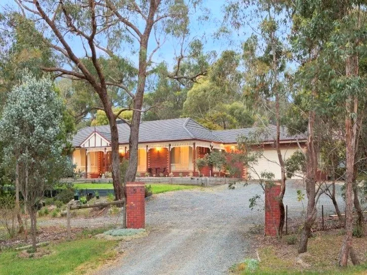 Spacious, 6 Bedroom Family Home