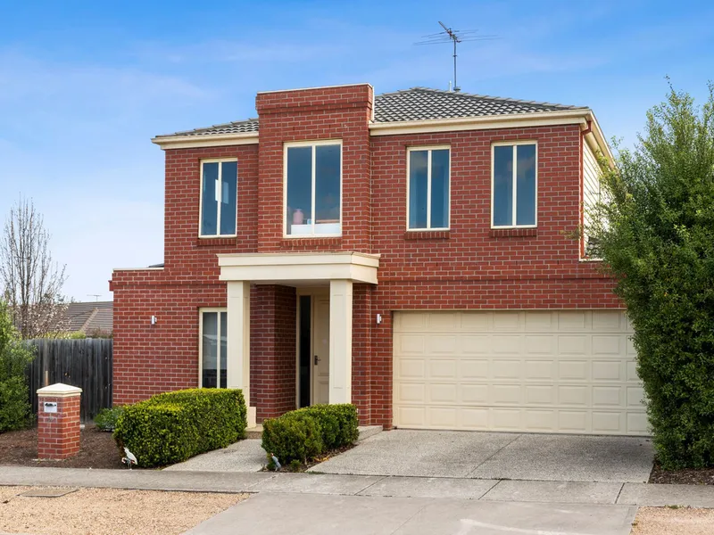 Large double story home in ideal location!