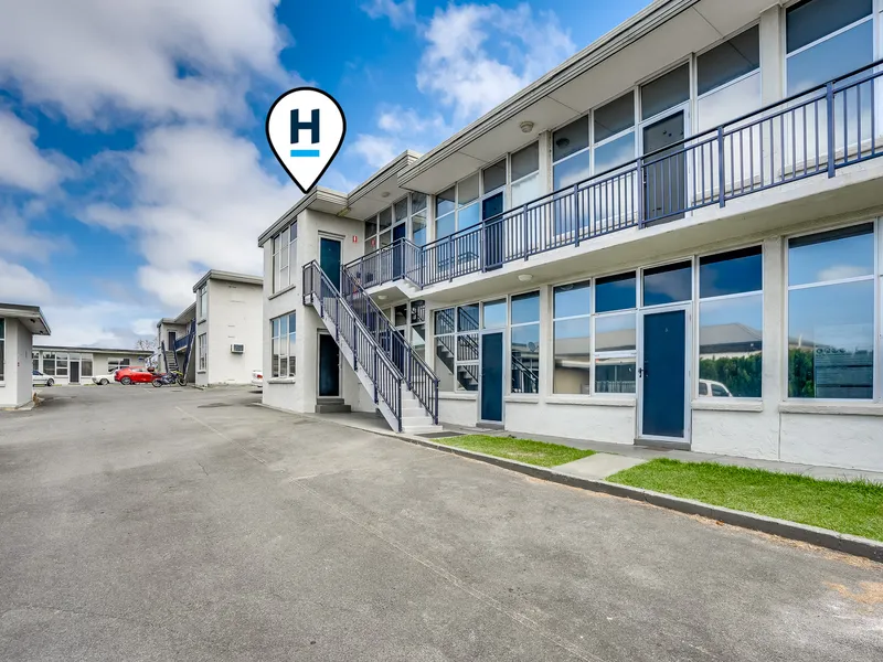 Freshly renovated unit with great views!