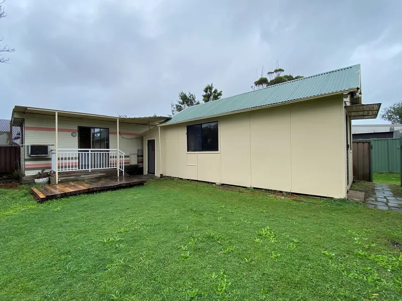 Self Contained Granny Flat / Caravan