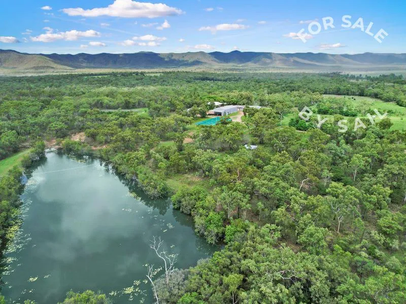 275 River Front Acres, Farming,Tourism, Mechanical Workshop. Strategic location.