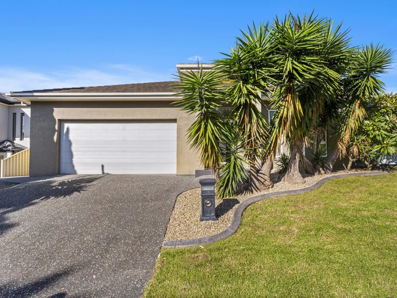 Executive Family Home, Corner Block Side Access, Immaculate