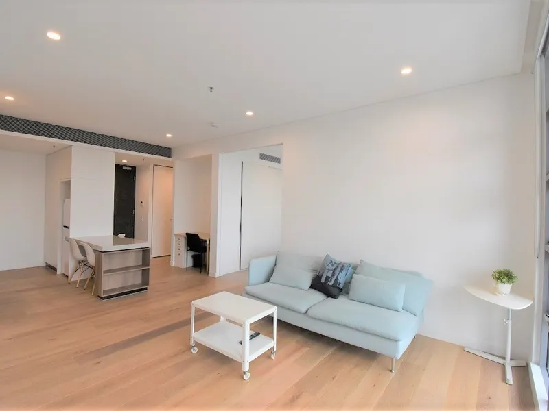 Partially Furnished with Panoramic View of the Suburbs
