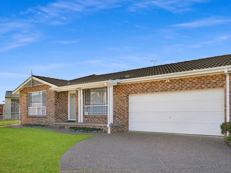 Three-Bedroom Duplex with a Fully Fenced Backyard!