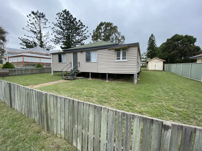 2 street frontage -Stone throw away from the new Hospital and CBD!