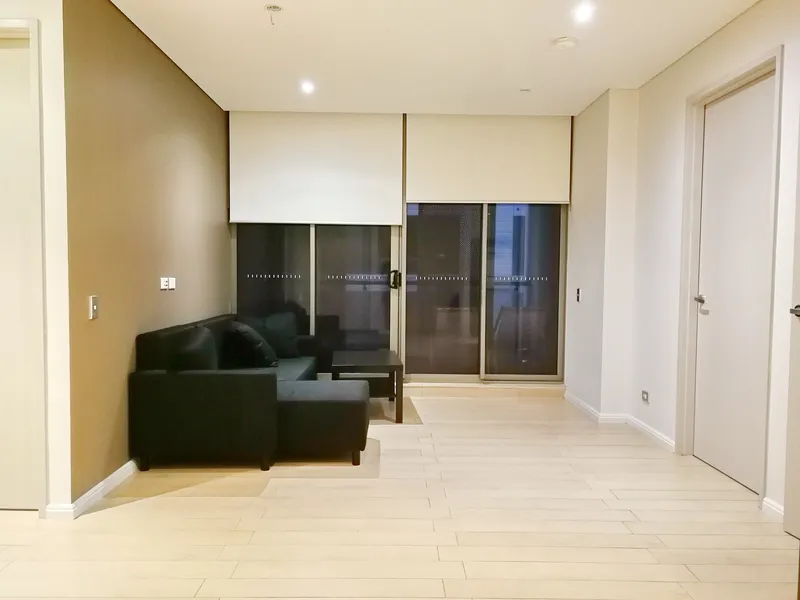 Fully furnished Modern design Apartment Located Inner City For Rent!