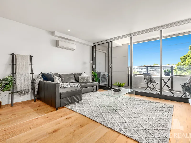 Bright, Modern, & Spacious