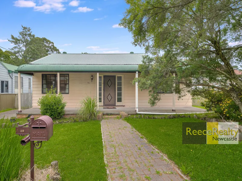 Home With Flat **1ST OPEN Saturday April 9th - 11.00am to 11.30am**