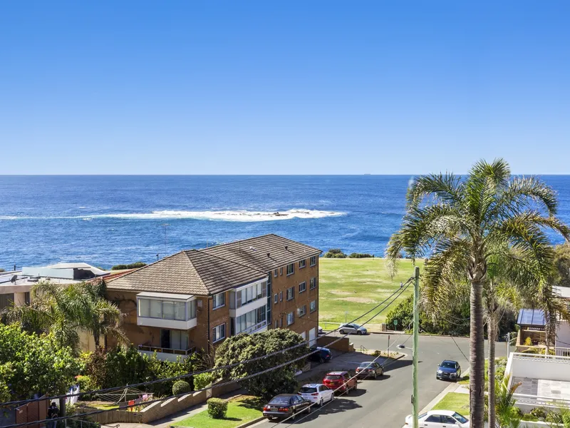 Spectacular Views Over Coogee Beach