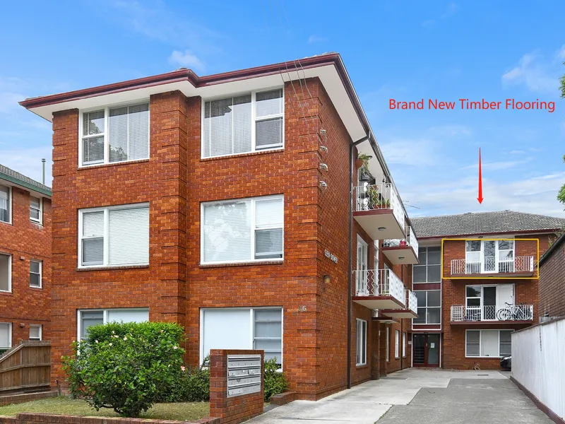 Beautifully Restored 2 Bedroom Apartment with NEW TIMBER FLOOR Located in a convenient and peaceful location! Close to Strathfield Station! 