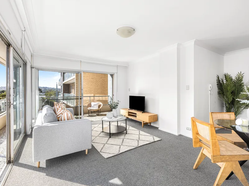 Two-Bedroom Apartment with Sun-Drenched Balcony in Central Dee Why