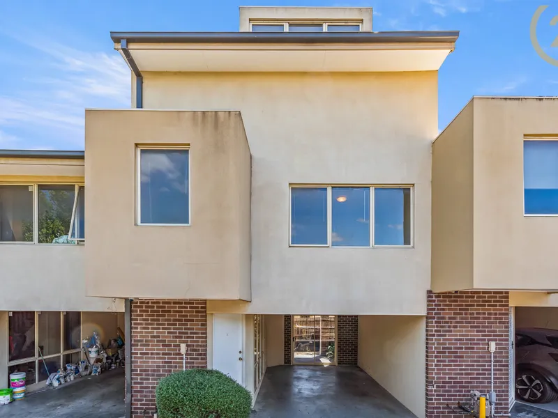 COMFORTABLE, GREAT VALUE AND CONVENIENT LIVING!