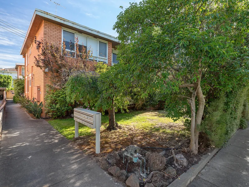 Fresh and spacious two bedroom apartment