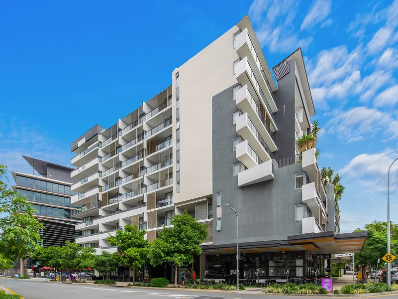 Fantastic First Home or Ideal Investment in Vibrant Nundah Village