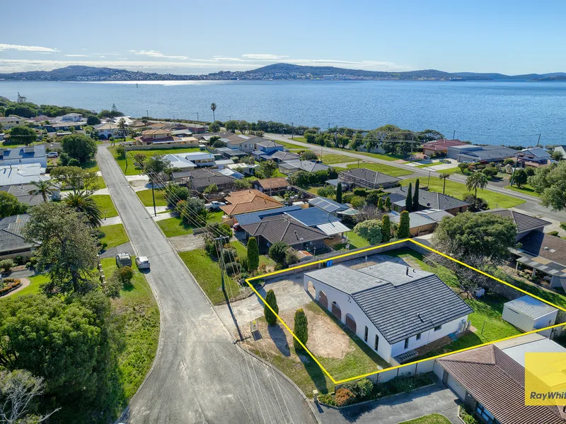 PERFECT LOCATION - LITTLE GROVE