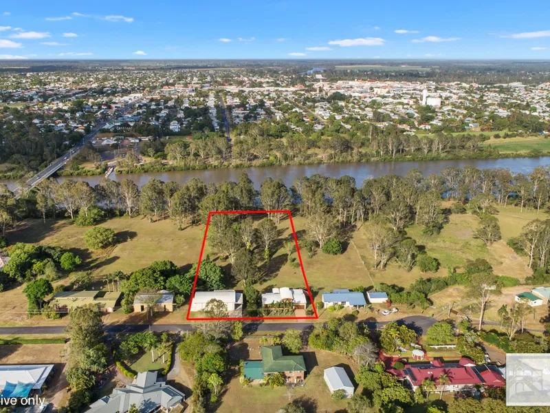 2.5 GLORIOUS ACRES OVERLOOKING THE MIGHTY MARY RIVER