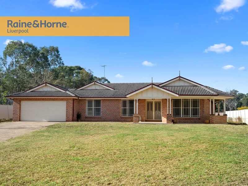 5 acres Suitable for two families!   