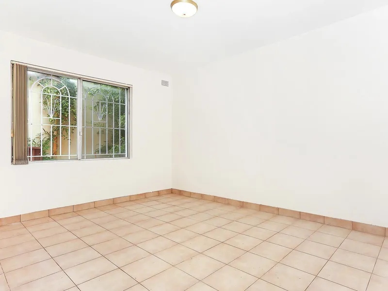 Two-bedder in boutique block of 6