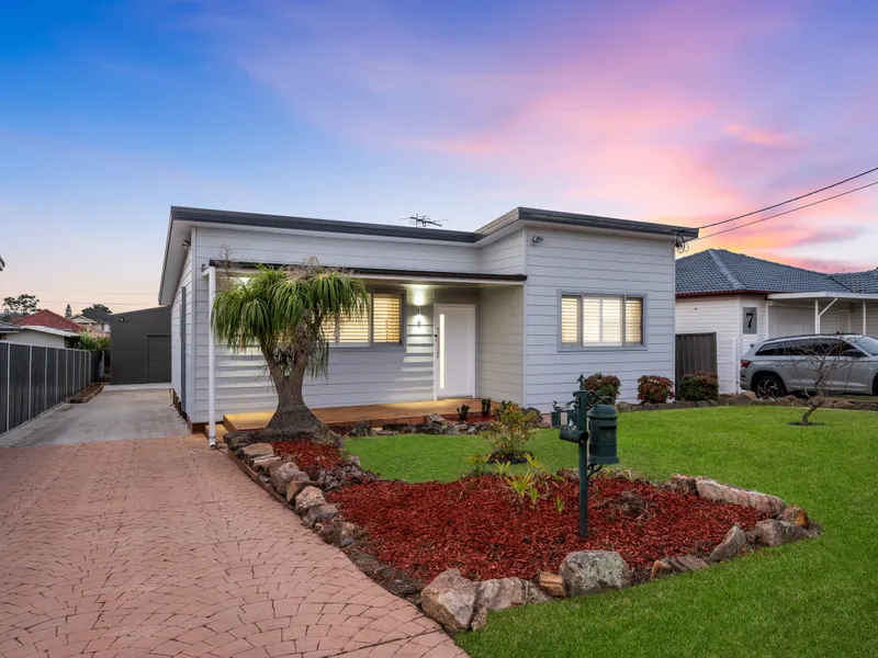 Renovated 4 Bedroom home, 4 Car Garage with 670sqm of Land!