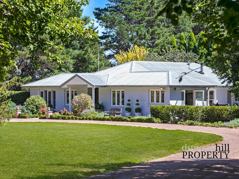 ACREAGE LIVING AT ITS BEST