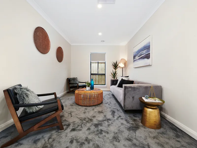 LUXURY LIVING IN BEAUTIFUL BERWICK!