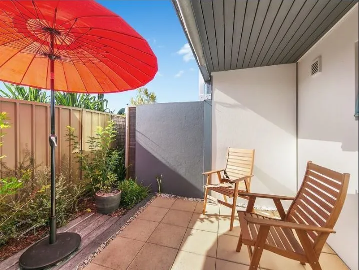 Walk to the Beach and Sawtell Village