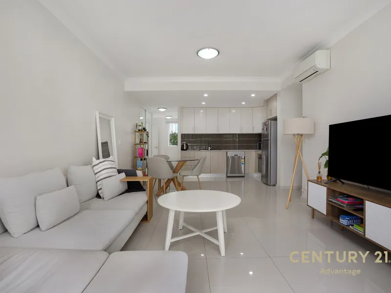 Conveniently Located 3 Bedroom Apartment!!!