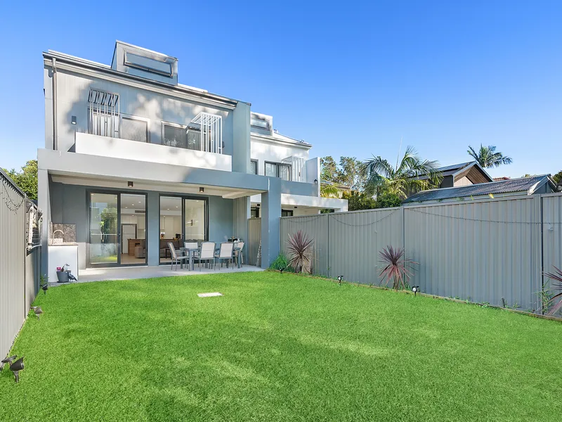 Near new Torrens title home in parkside address