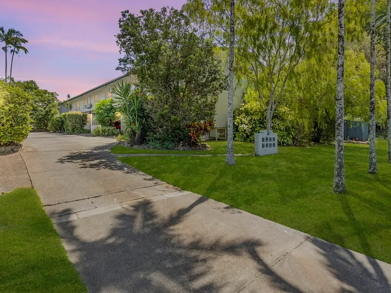 Stylish Edge Hill Apartment