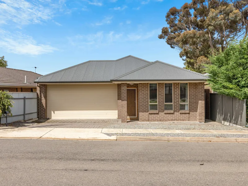 Modern Comfort in the South of Adelaide's Prime Location!