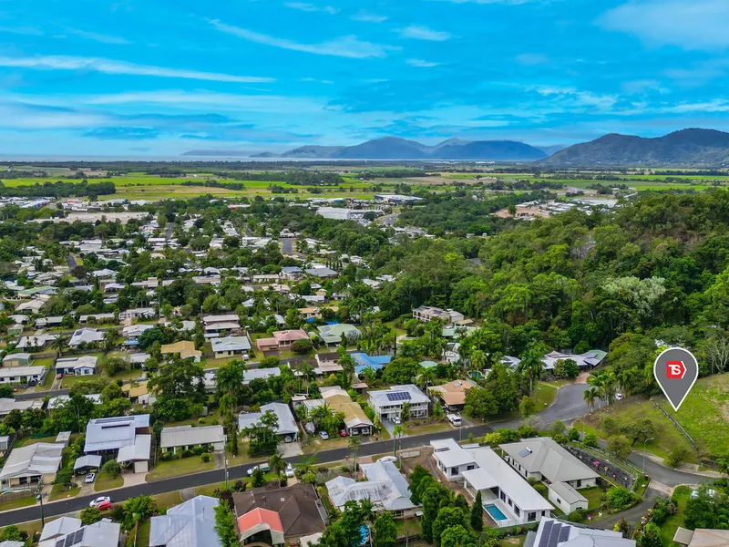 860sqm Elevated Land With Views