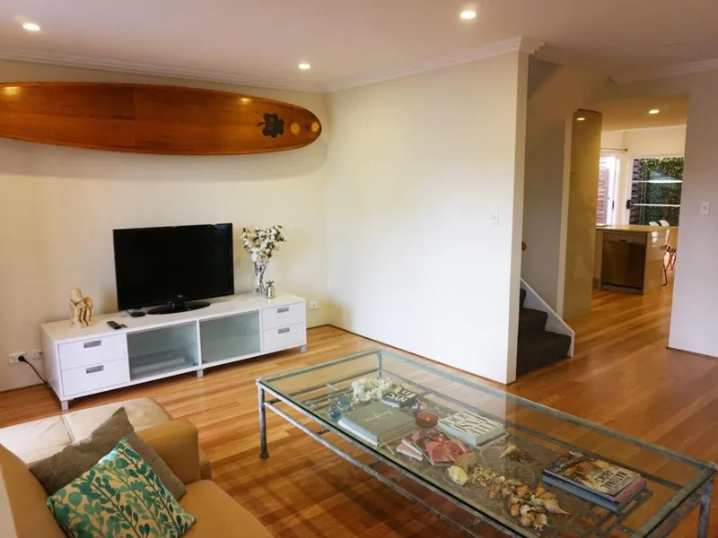 COASTAL FAMILY HOME OPPOSITE GOLF COURSE