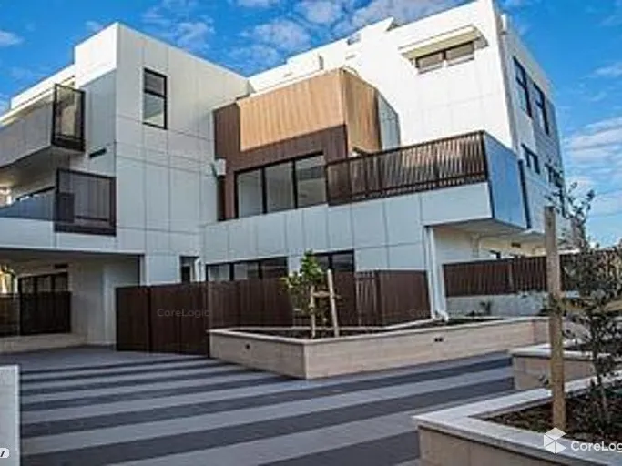 Furnished 2 Bedroom apartment on quiet street - Private viewings available 