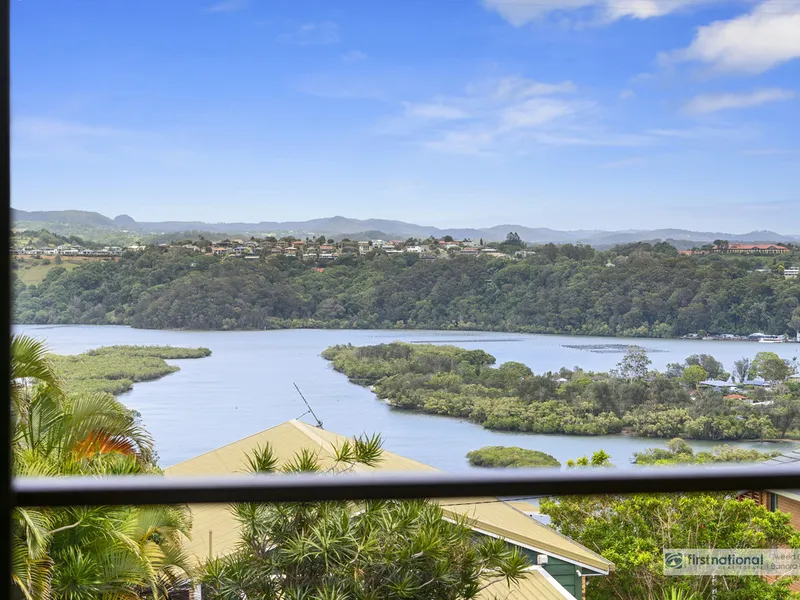 The Most Amazing Views With Dual Street Frontage