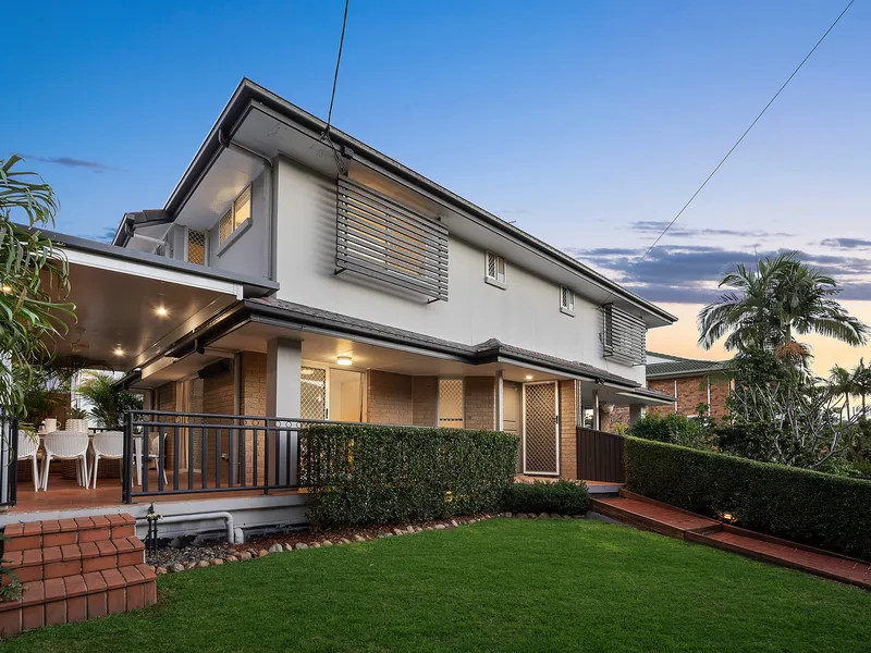 Bright tri-level townhouse offers superb lifestyle