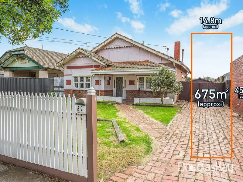 Unique Opportunity In The Heart Of Sunshine - Residential Growth Zone