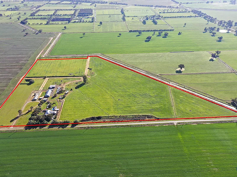 Premium living, excellent soils and shedding