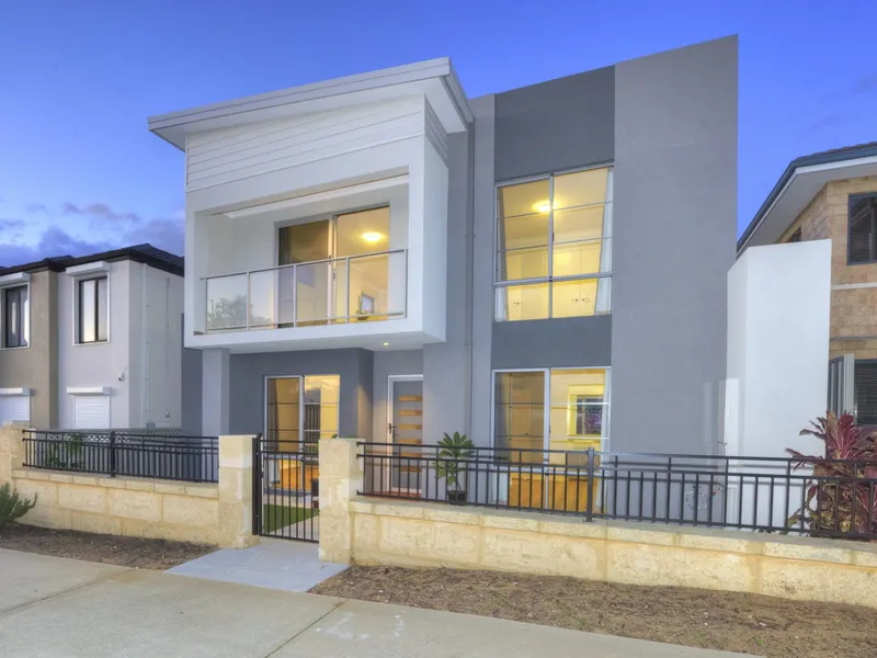 Brand new free-flowing family home