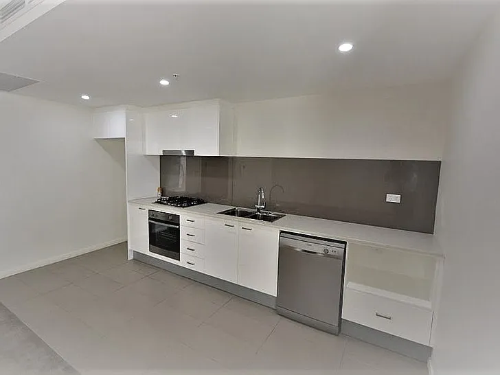 Spacious one bedroom Apartment Boasting a Convenient and Modern Lifestyle For Rent