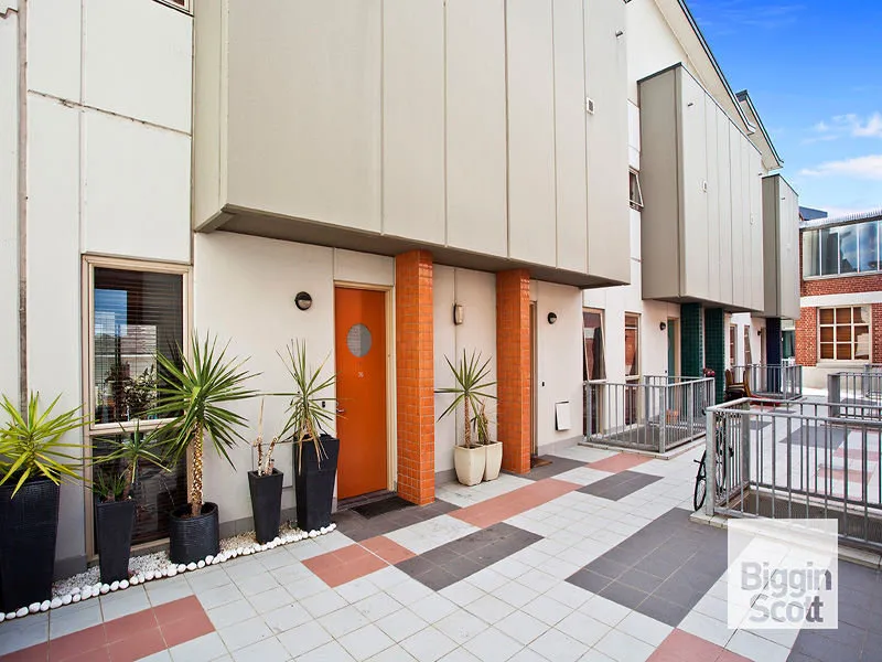 CONTEMPORARY LIVING!