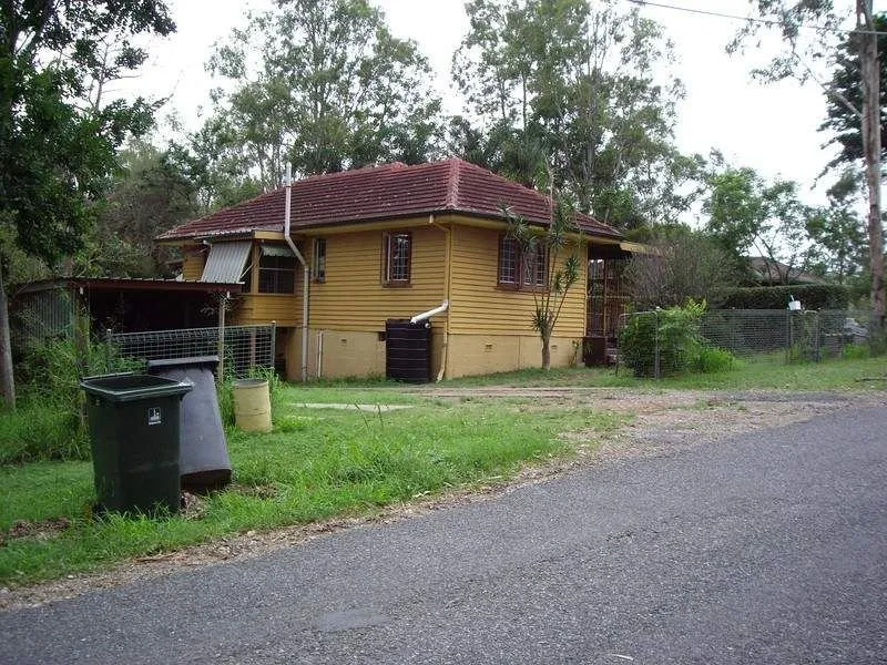 PRIME LOCATION IN OXLEY - FULL EXPOSURE FOR YOUR BUSINESS NAME