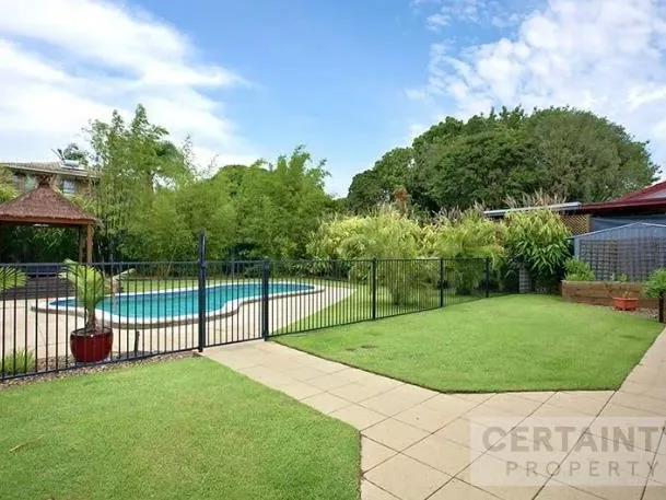 Stunning Family Home With Huge Pool