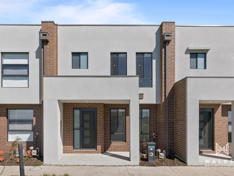 Brand New Modern Living Townhouse!