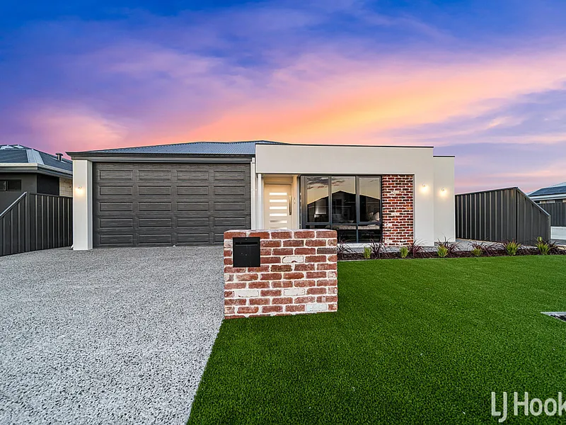 Gorgeous classic on prestigious location!