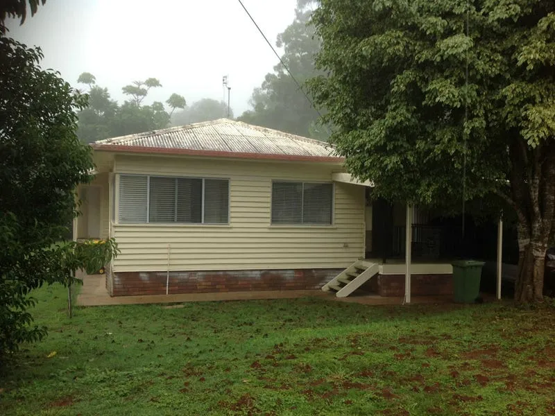 Fantastic Cozy Home, Only Minutes from Town